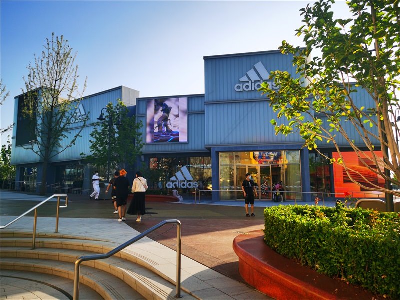 china glass wall manufacturers